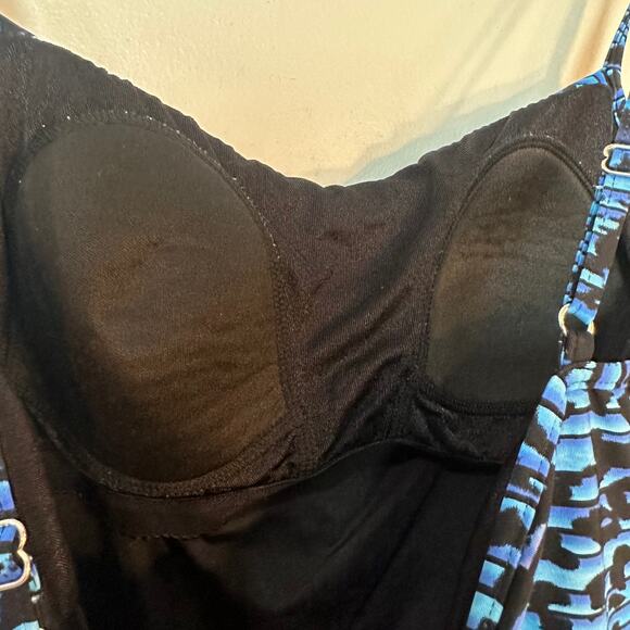 Miraclesuit Women's Purr-Fection Jubilee Tankini Swimsuit Top Size 12 - Picture 7 of 10